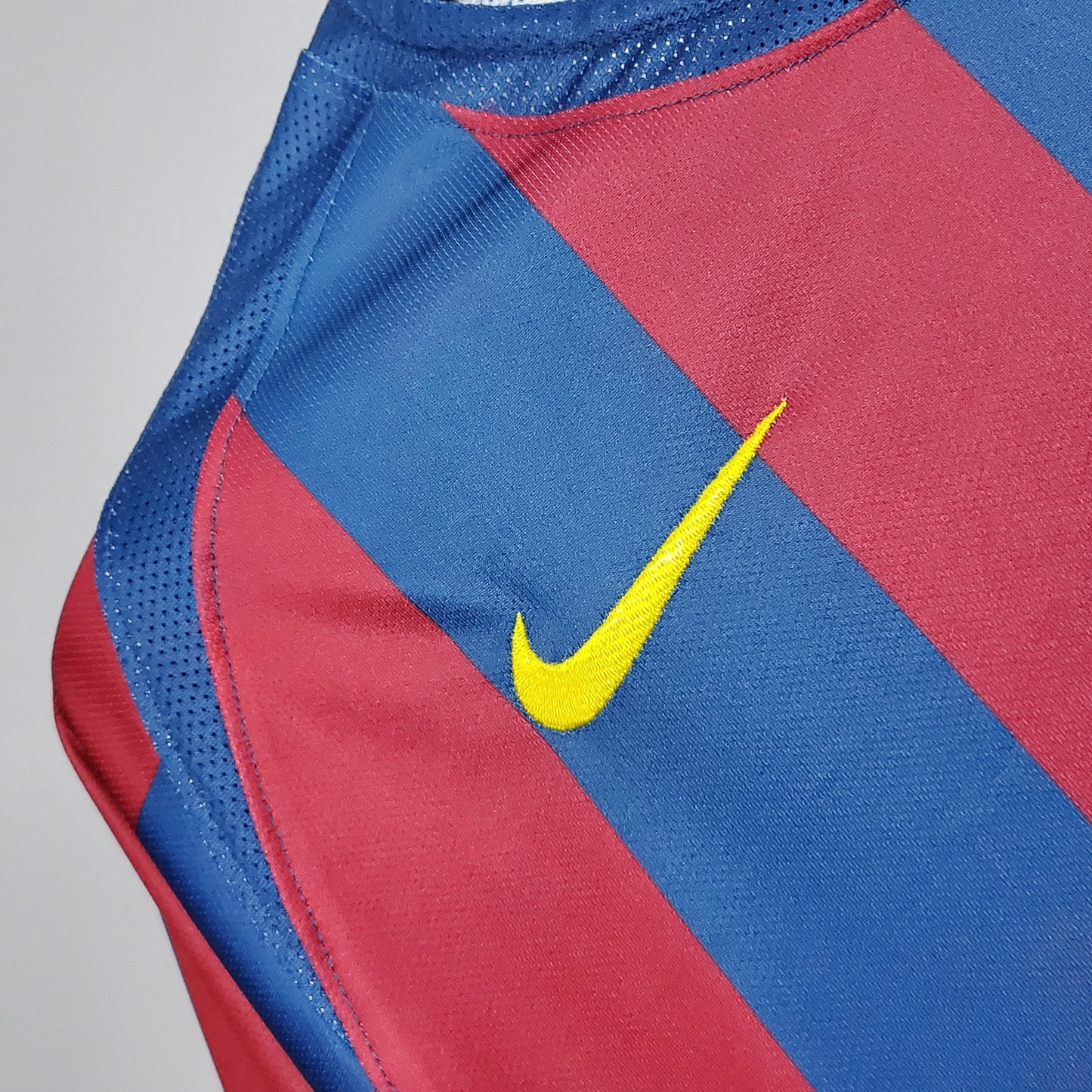 BARCELONA I 2006 UEFA HOMBRES (RETRO)