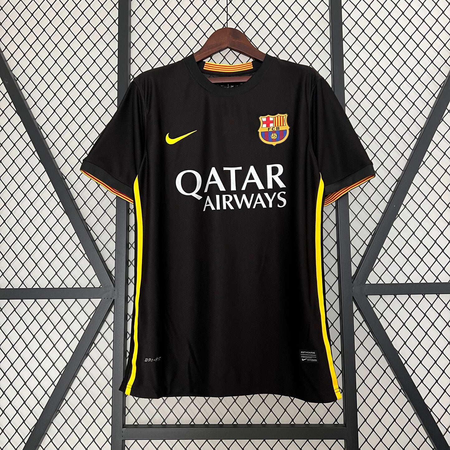 BARCELONA III 13/14 HOMBRES (RETRO)