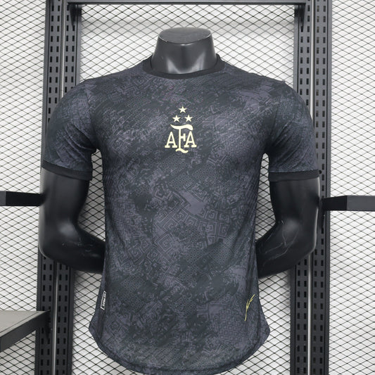 CAMISETA ARGENTINA EDICIÓN ESPECIAL LIMITADO NEGRO  2024/2025/2026 HOMBRES (VERSIÓN DEL JUGADOR)