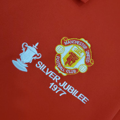 MANCHESTER UNITED I 1977 HOMBRES (RETRO)