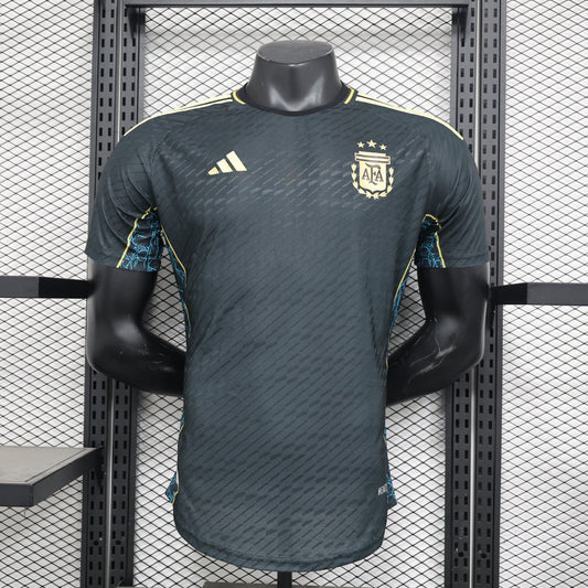 CAMISETA ARGENTINA EDICIÓN ESPECIAL LIMITADO NEGRO II 2024/2025/2026 HOMBRES (VERSIÓN DEL JUGADOR)