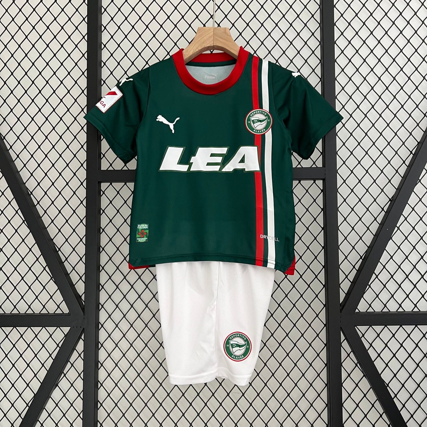 ALAVÉS II 23/24 KIT PARA NIÑOS
