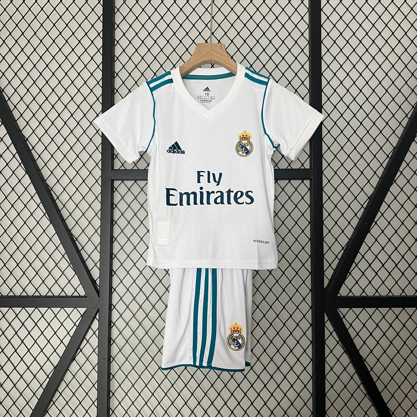 CAMISETA REAL MADRID I 17/18 KIT PARA NIÑOS (RETRO)