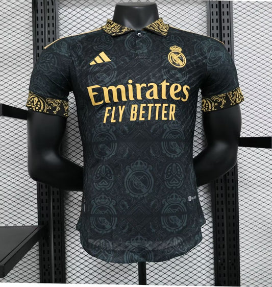 CAMISETA REAL MADRID EDICIÓN ESPECIAL LIMITADO NEGRO 24/25 HOMBRES (VERSIÓN DEL JUGADOR)