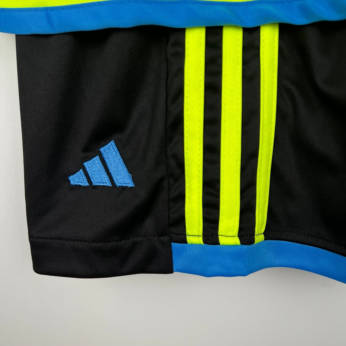 ARSENAL V 23/24 KIT PARA NIÑOS