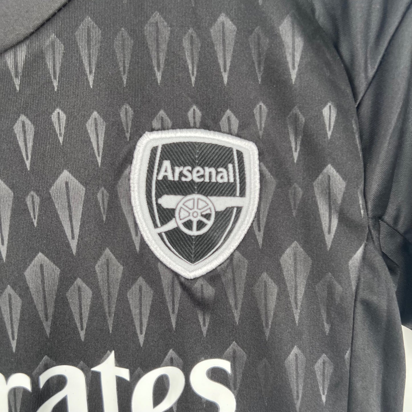 ARSENAL PORTERO I 23/24 KIT PARA NIÑOS