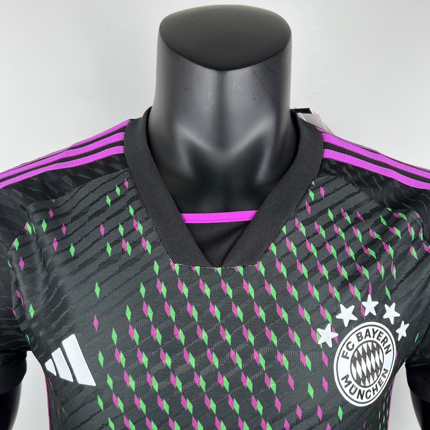 BAYERN MÚNICH EDICIÓN ESPECIAL II 23/24 HOMBRES (VERSIÓN DEL JUGADOR)