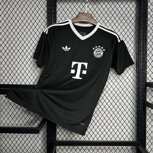 BAYERN MÚNICH PORTERO I 24/25 HOMBRES - NEGRO