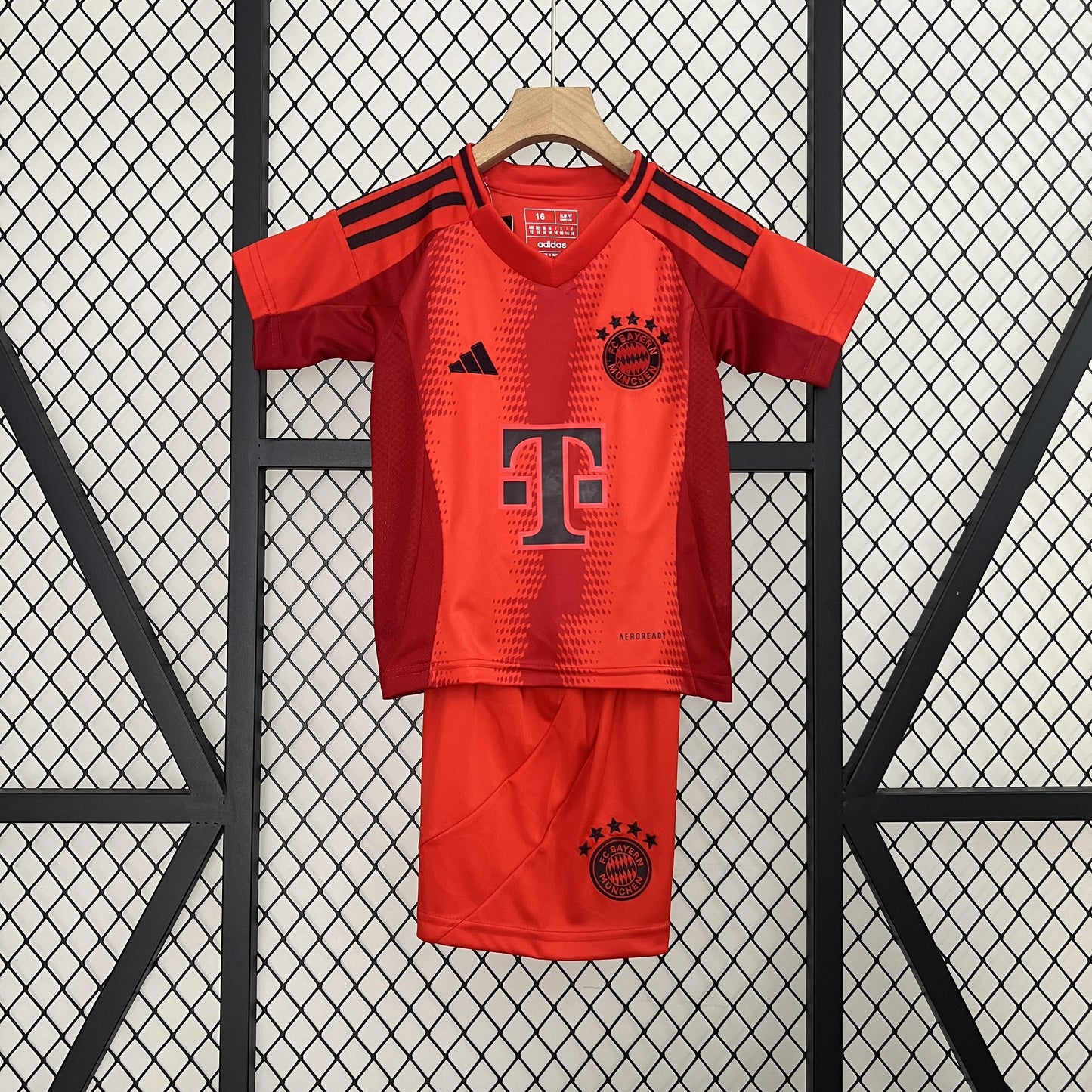BAYERN MÚNICH I 24/25 KIT PARA NIÑOS