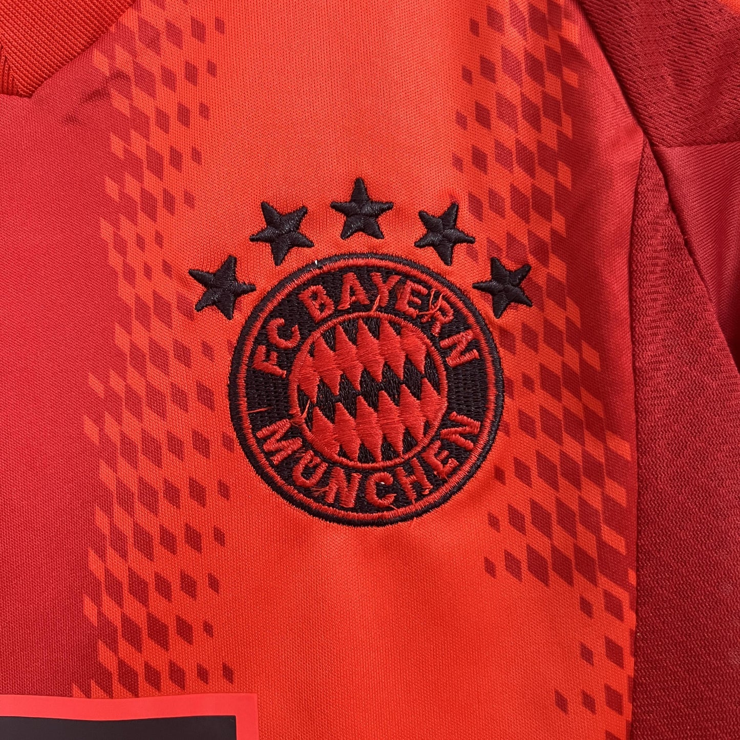 BAYERN MÚNICH I 24/25 KIT PARA NIÑOS