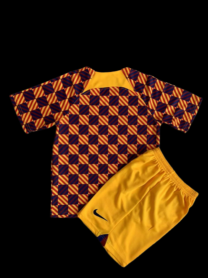 BARCELONA CONJUNTO DE ENTRENAMIENTO I 23/24 NIÑOS