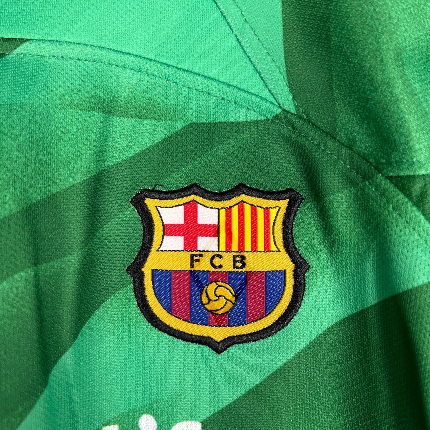 BARCELONA PORTERO I 23/24 KIT PARA NIÑOS
