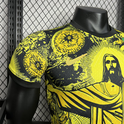 CAMISETA BRASIL EDICIÓN ESPECIAL JESÚS CRISTO 2024/2025/2026 HOMBRES (VERSIÓN DEL JUGADOR) - AMARILLO