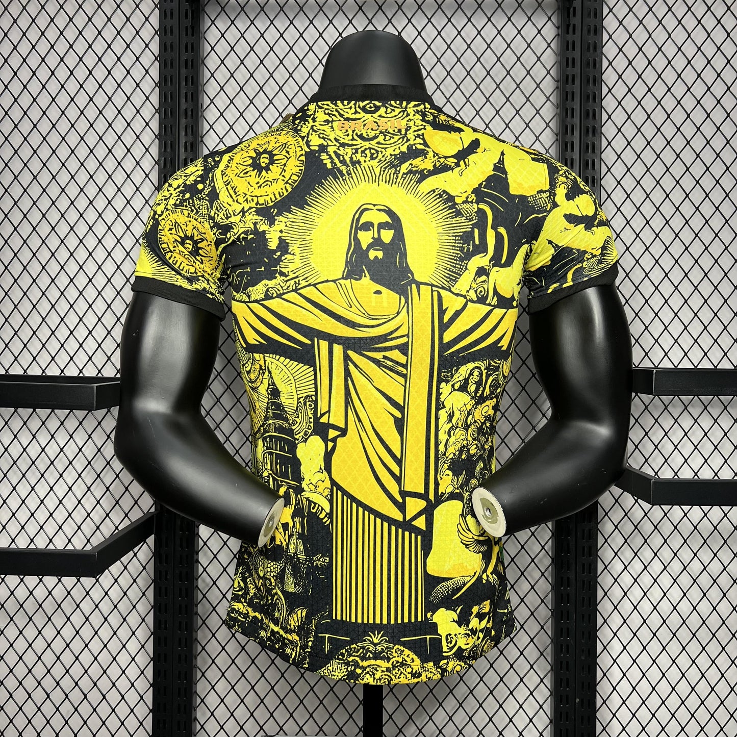 CAMISETA BRASIL EDICIÓN ESPECIAL JESÚS CRISTO 2024/2025/2026 HOMBRES (VERSIÓN DEL JUGADOR) - AMARILLO