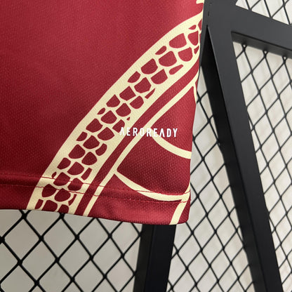 CAMISETA REAL MADRID EDICIÓN ESPECIAL LIMITADO IV 24/25 HOMBRES