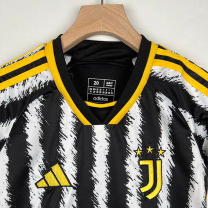 JUVENTUS I 23/24 KIT PARA NIÑOS