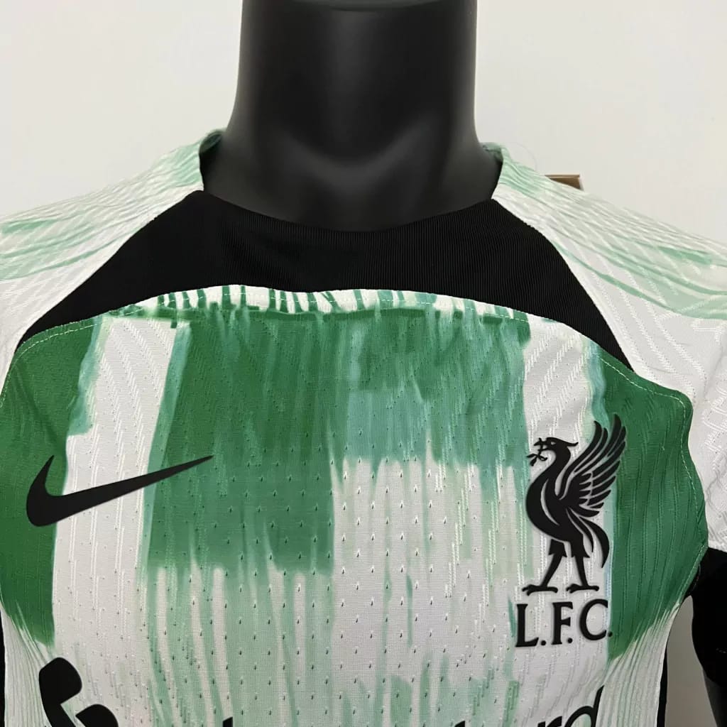 LIVERPOOL ENTRENAMIENTOI 23/24 HOMBRES (VERSIÓN DEL JUGADOR)
