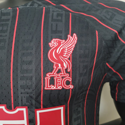 LIVERPOOL EDICIÓN ESPECIAL I 23/24 HOMBRES (VERSIÓN DEL JUGADOR)