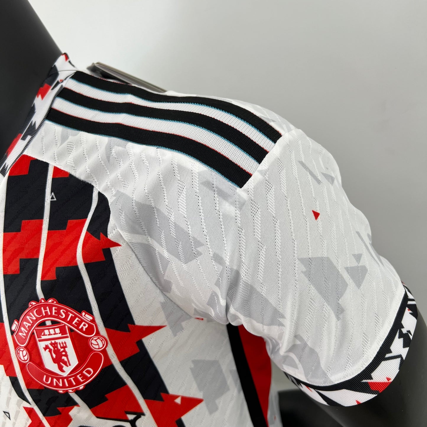 MANCHESTER UNITED EDICIÓN ESPECIAL II 23/24 HOMBRES (VERSIÓN DEL JUGADOR)