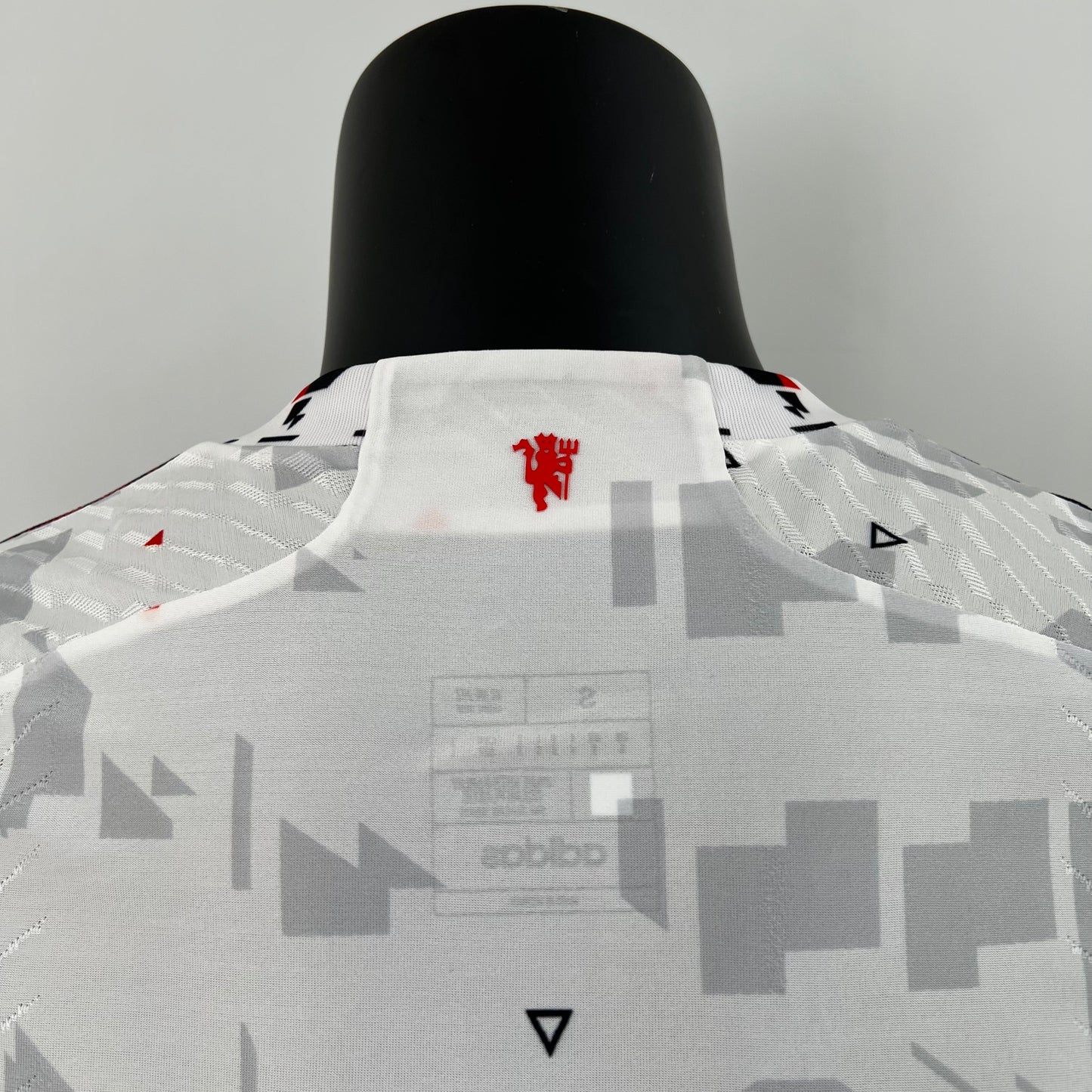 MANCHESTER UNITED EDICIÓN ESPECIAL II 23/24 HOMBRES (VERSIÓN DEL JUGADOR)