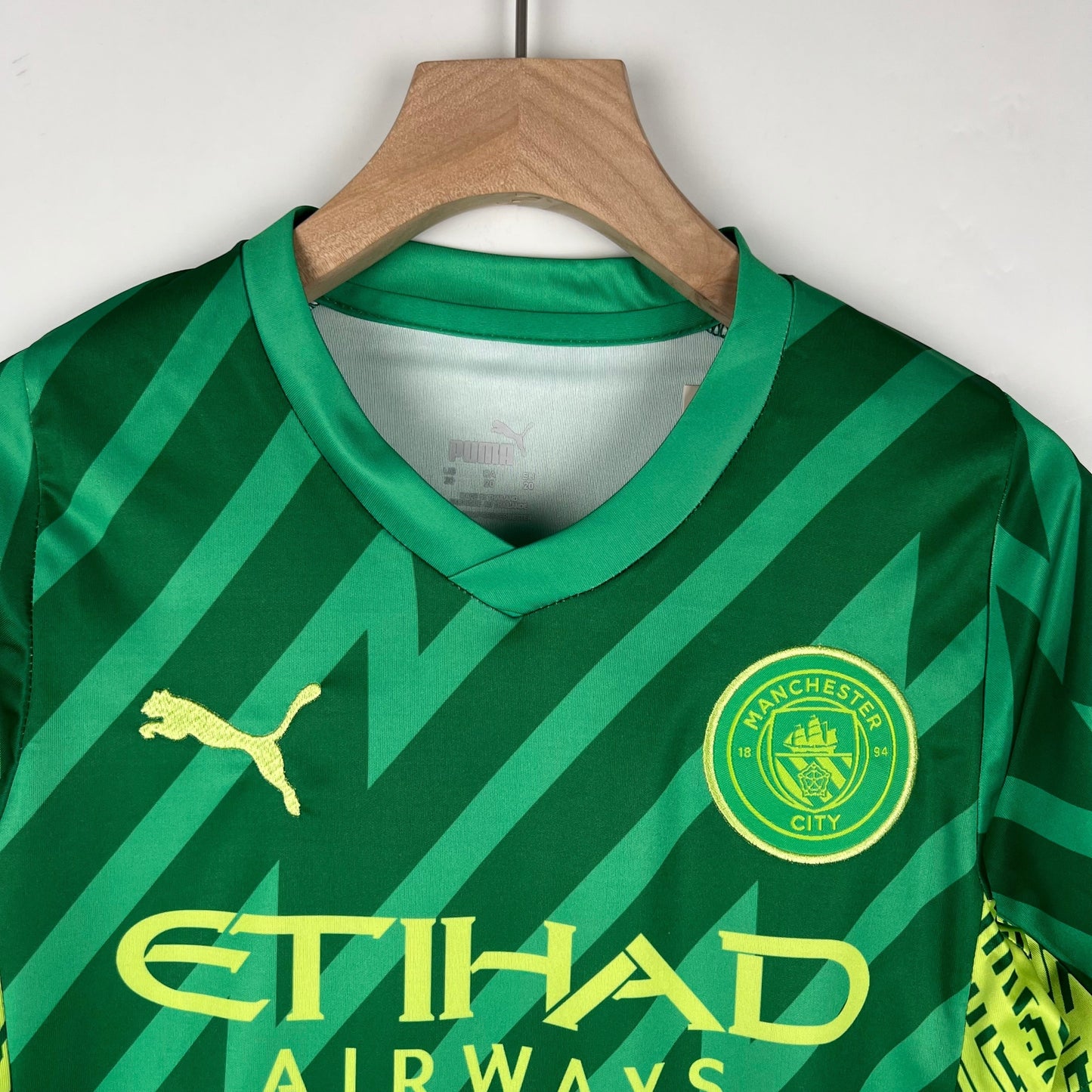 MANCHESTER CITY II PORTERO 23/24 KIT PARA NIÑOS