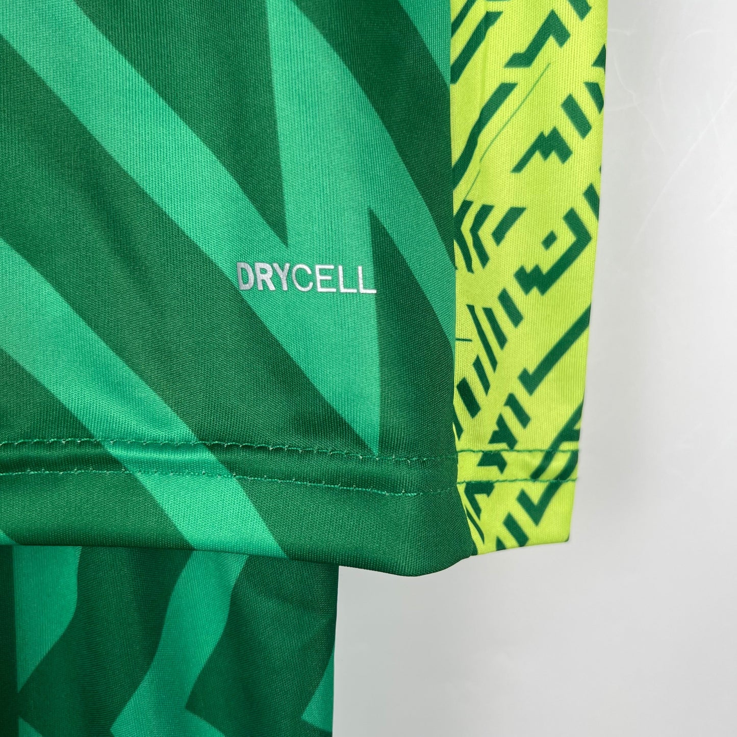 MANCHESTER CITY II PORTERO 23/24 KIT PARA NIÑOS