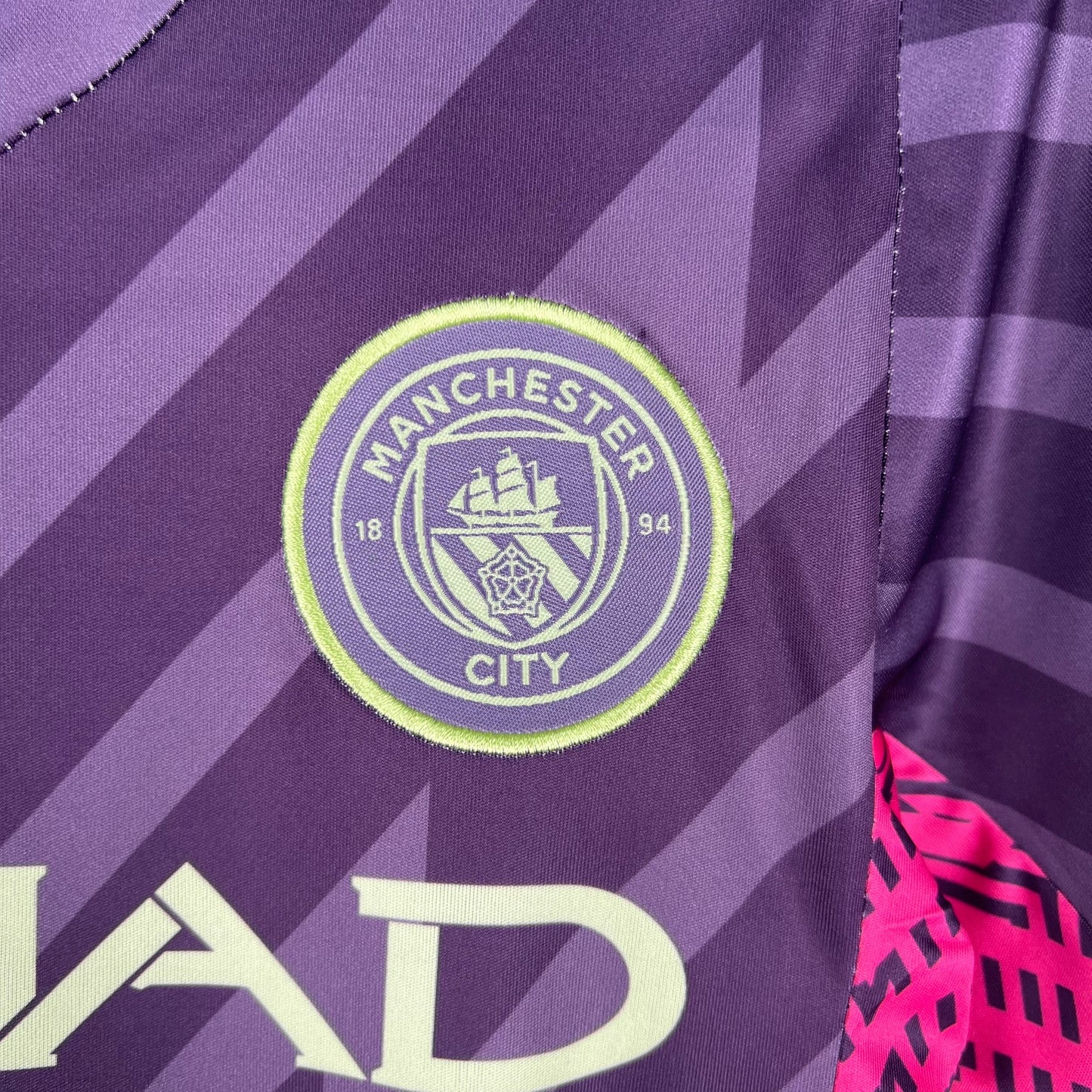 MANCHESTER CITY III PORTERO 23/24 KIT PARA NIÑOS