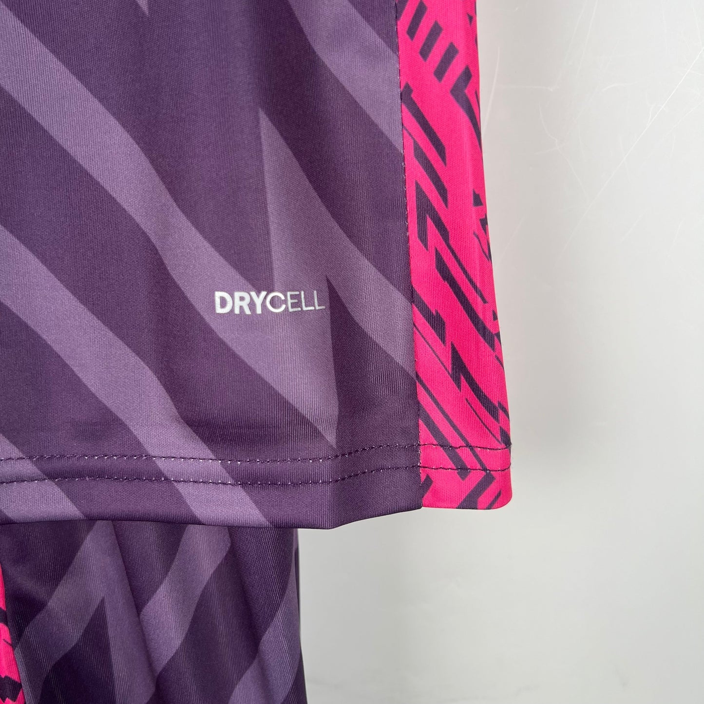MANCHESTER CITY III PORTERO 23/24 KIT PARA NIÑOS