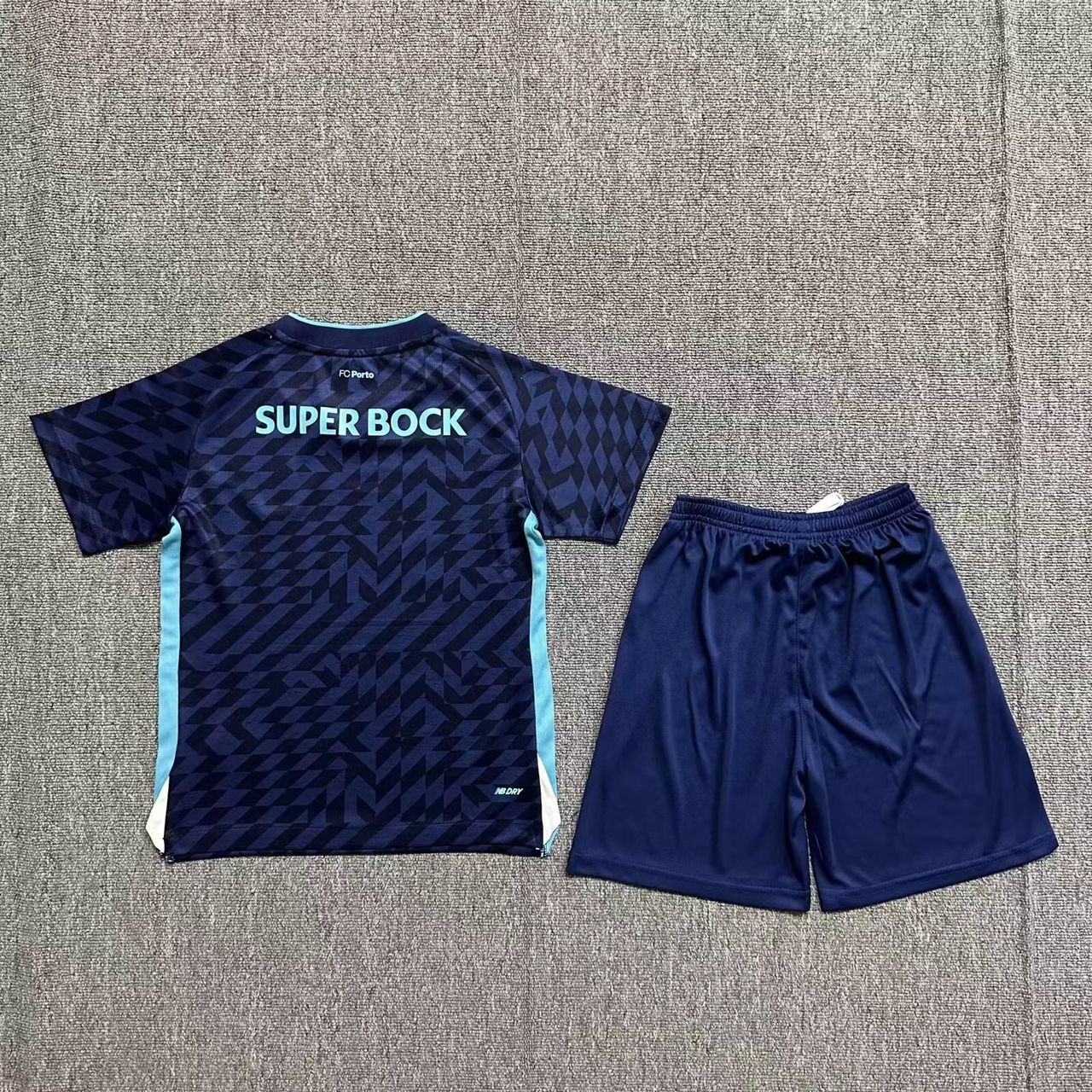 PORTO III 24/25 KIT PARA NIÑOS