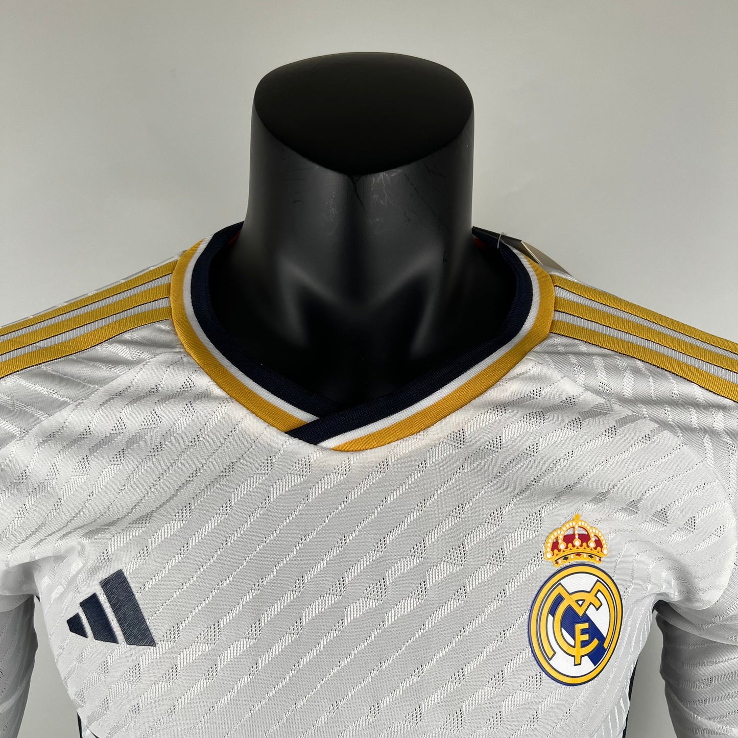 REAL MADRID I 23/24 HOMBRES (VERSIÓN DEL JUGADOR) MANGA LARGA