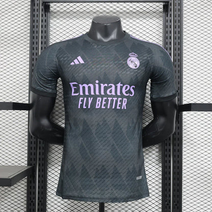 REAL MADRID EDICIÓN ESPECIAL 24/25 HOMBRES (VERSIÓN DEL JUGADOR) - NEGRO PÚRPURA