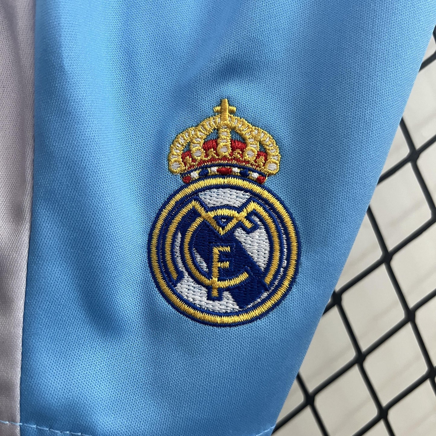 REAL MADRID PORTERO I 24/25 KIT PARA NIÑOS