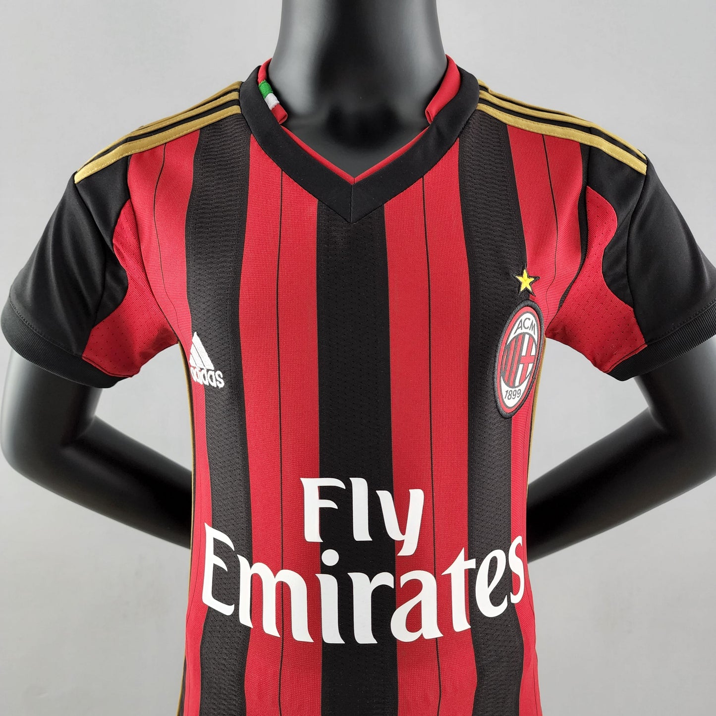 MILÁN I 14/15 (RETRO) KIT PARA NIÑOS