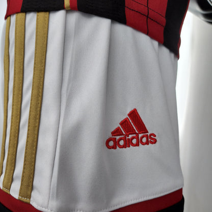 MILÁN I 14/15 (RETRO) KIT PARA NIÑOS