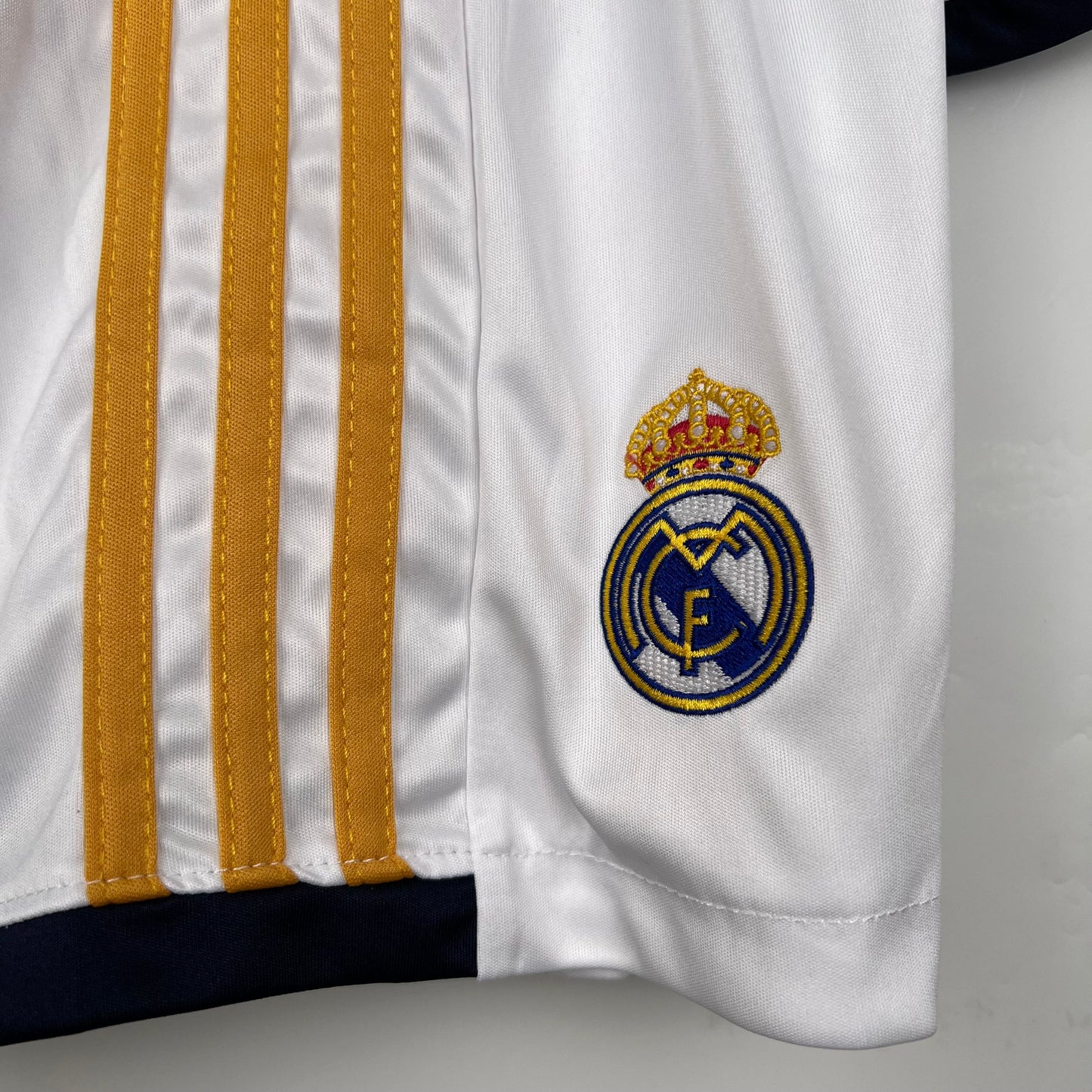 REAL MADRID I 23/24 KIT PARA NIÑOS