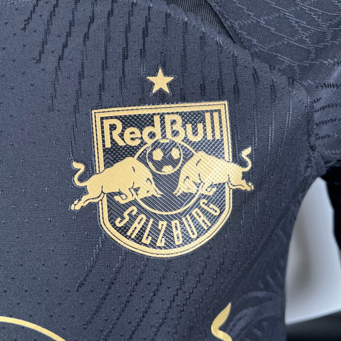 RB SALZBURG EDICIÓN ESPECIAL II 23/24 HOMBRES (VERSIÓN DEL JUGADOR)