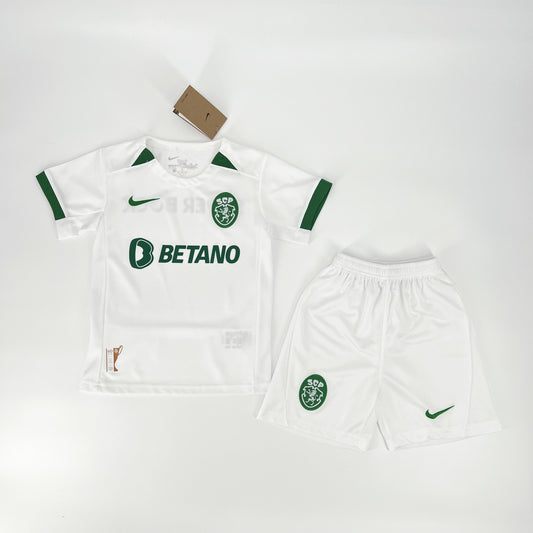 SPORTING LISBOA EDICIÓN TAZA DE TAZAS 24/25 KIT PARA NIÑOS