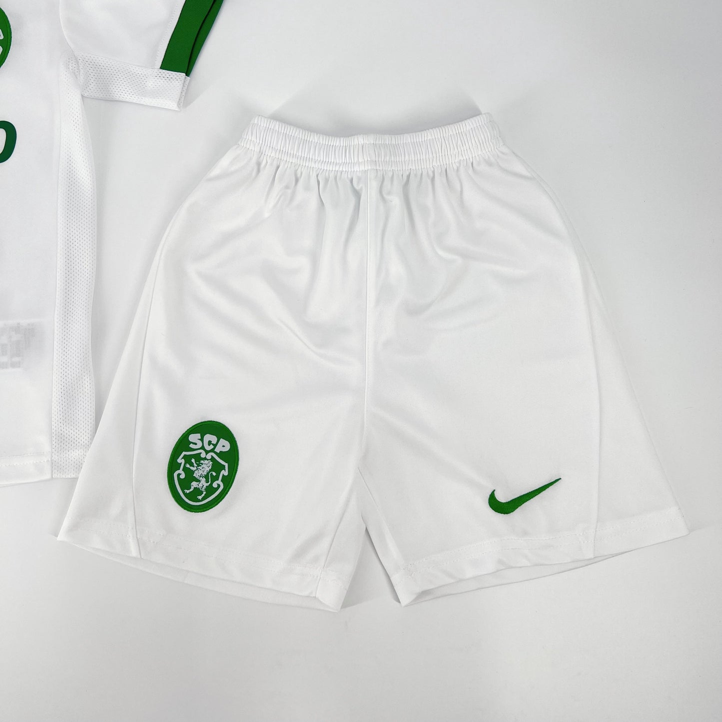 SPORTING LISBOA EDICIÓN TAZA DE TAZAS 24/25 KIT PARA NIÑOS