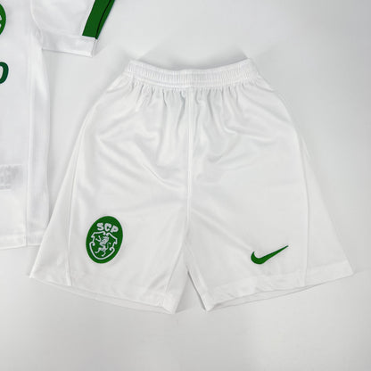 SPORTING LISBOA EDICIÓN TAZA DE TAZAS 24/25 KIT PARA NIÑOS